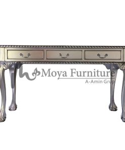 Classic writing desk
