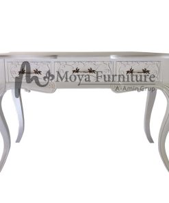 Classic writing desk furniture